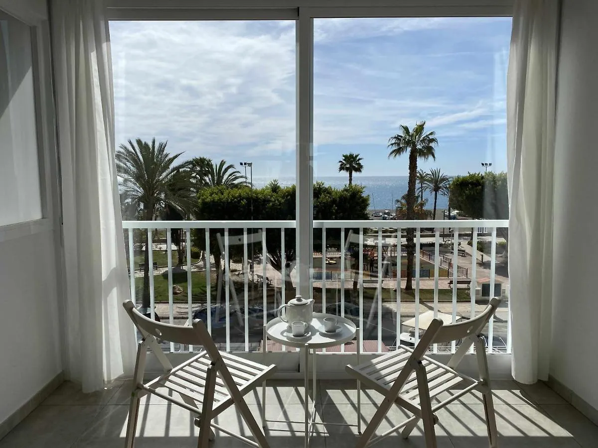 Apartamento 2 Habitaciones Frontal Al Mar 3 Torre Del Mar