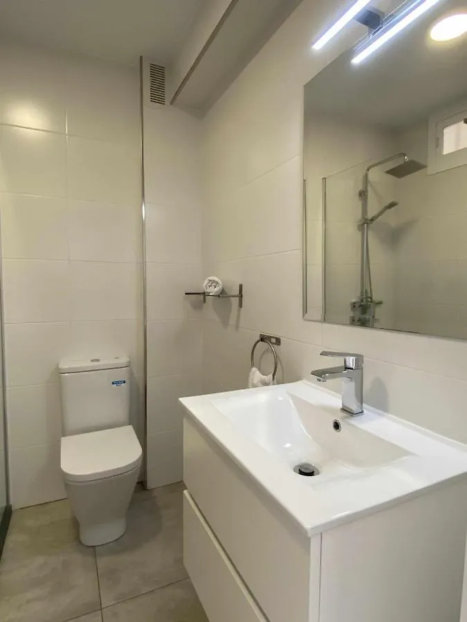 Apartamento 2 Habitaciones Frontal Al Mar 3 Torre Del Mar 0*,  Spain