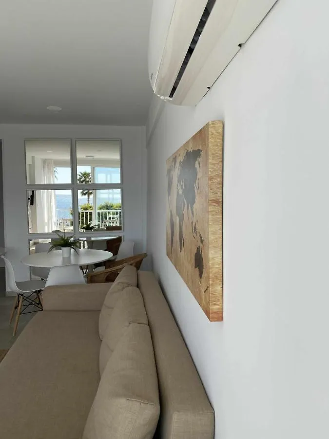Apartamento 2 Habitaciones Frontal Al Mar 3 Torre Del Mar Apartment
